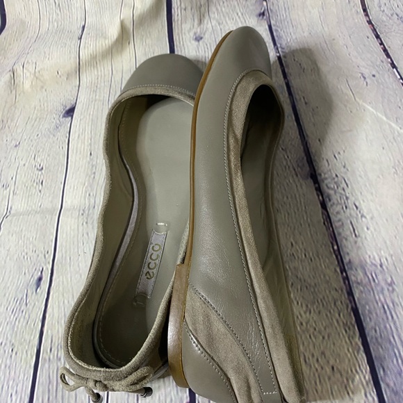 Ecco Gray Leather & Suede Ballet Flats Size 36 (6) - Picture 10 of 12